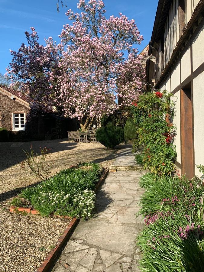 Bed and Breakfast Le Puits D'Angle Thibivillers Exterior foto