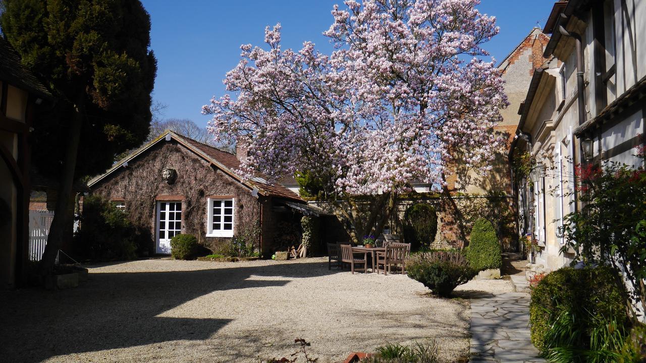 Bed and Breakfast Le Puits D'Angle Thibivillers Exterior foto