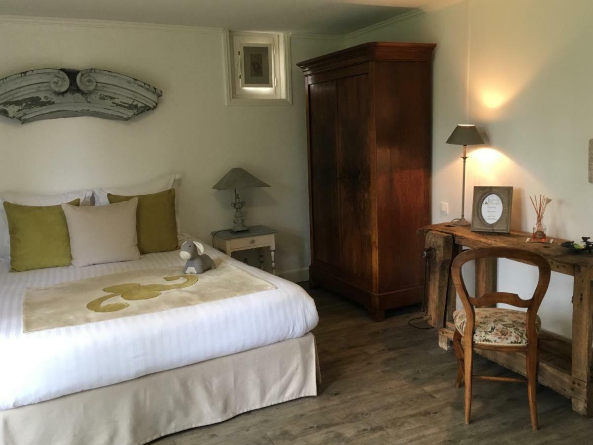 Bed and Breakfast Le Puits D'Angle Thibivillers Exterior foto